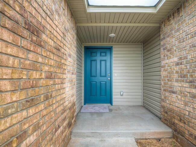 Foto del edificio - 1009 S Colt Ln