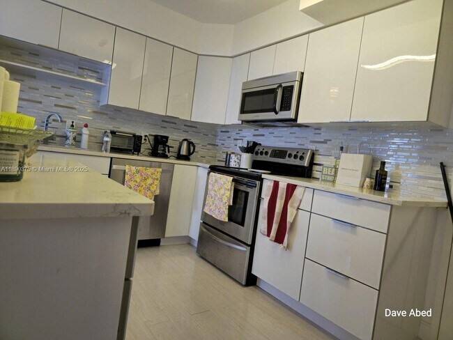 Foto del edificio - 3600 Galt Ocean Dr