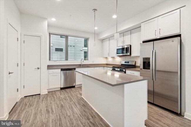 Foto del edificio - 3007 Riseview Ln