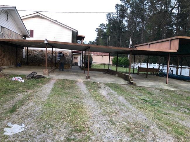 Building Photo - 112 Bristol Dr