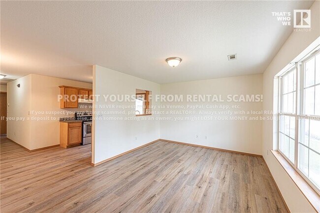 Foto del edificio - 1155 S Craftsman St