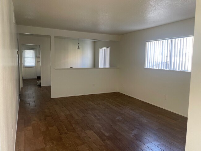 Building Photo - 7741 Newman Ave