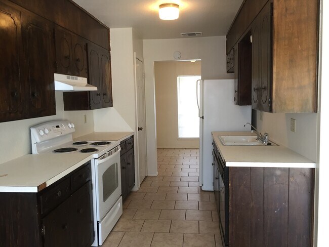 Foto del edificio - 4310 Prairie Dr