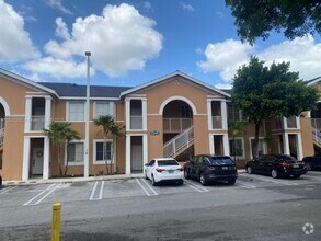 Building Photo - 17630 NW 73rd Ave