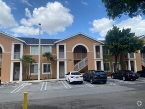 Building Photo - 17630 NW 73rd Ave