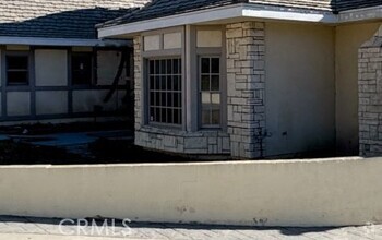 Building Photo - 350 Highland Hills Dr