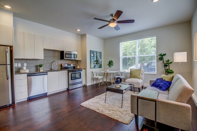 Eastbank Quarters Unit #1 - 686 SE Spokane St