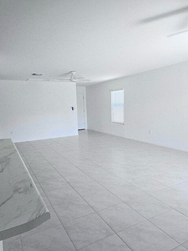 Foto del edificio - Charming 3-Bed/2-Bath House (Rita Ranch Co...