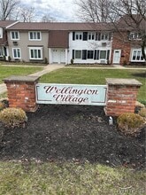 Building Photo - 307 Cayuga Rd