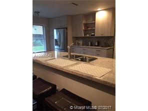 Foto del edificio - 2895 NW 69th Ter