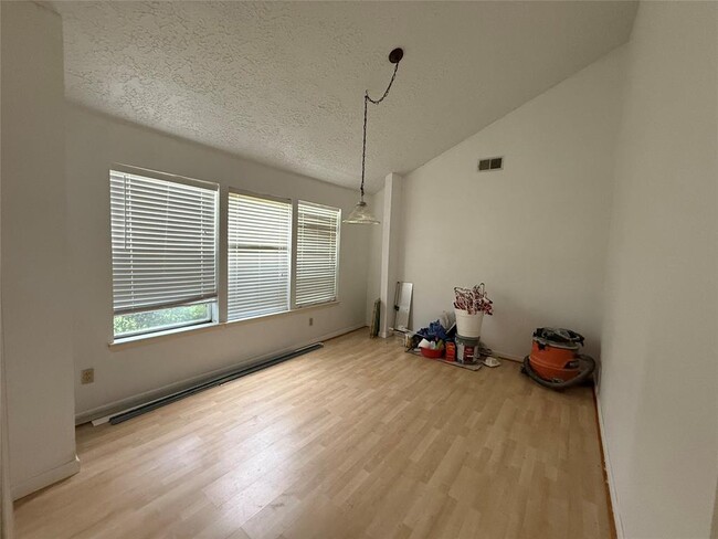 Foto del edificio - 3806 Westheimer Pl Dr
