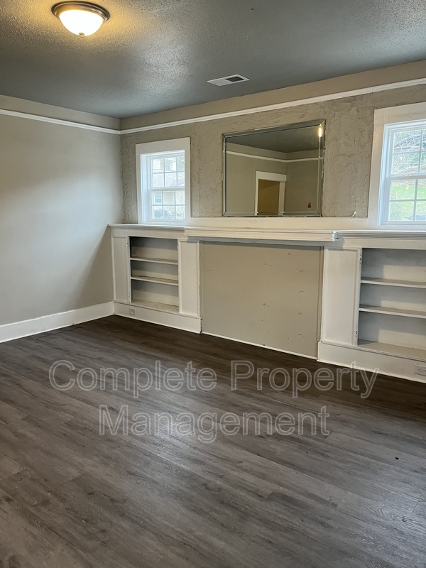 Building Photo - 2129 Pike Rd