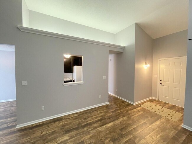 Building Photo - 3506 Churchill Dr