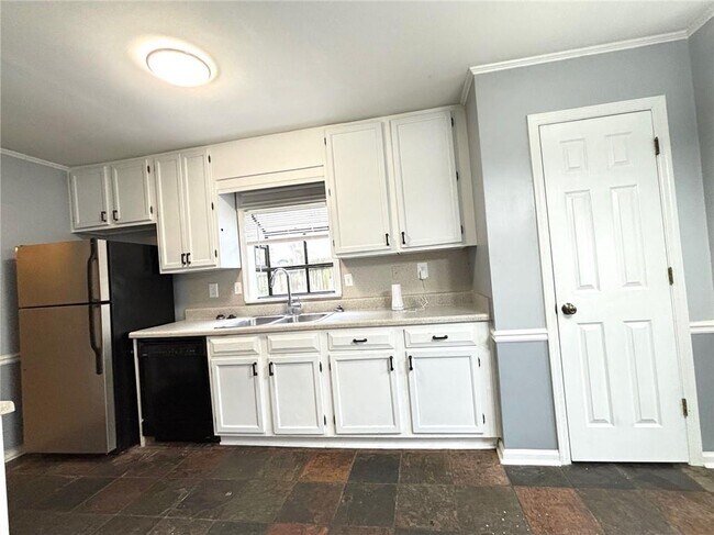 Foto del edificio - 1380 Poplar Pointe