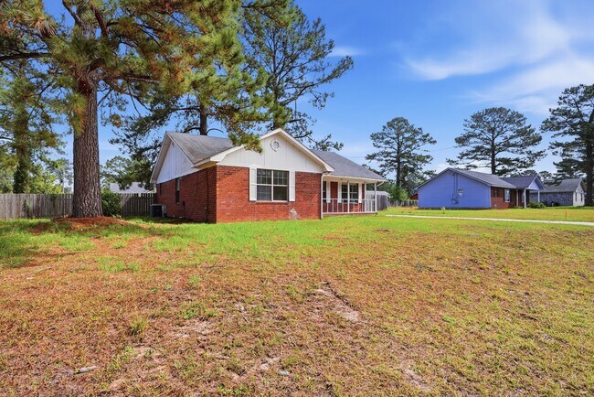 Building Photo - 189 Kenny Dr