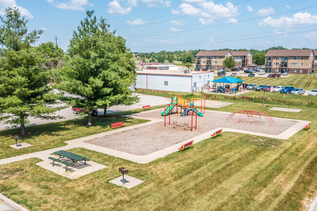 Building Photo - Canterbury Park