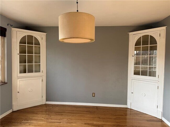 Foto del edificio - 231 Jonquil Pl