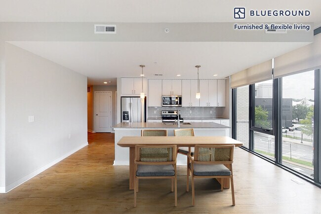 Foto del edificio - 555 S President St