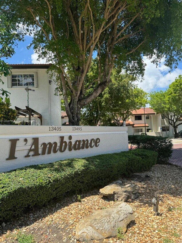 Foto principal - 13465 SW 62nd St