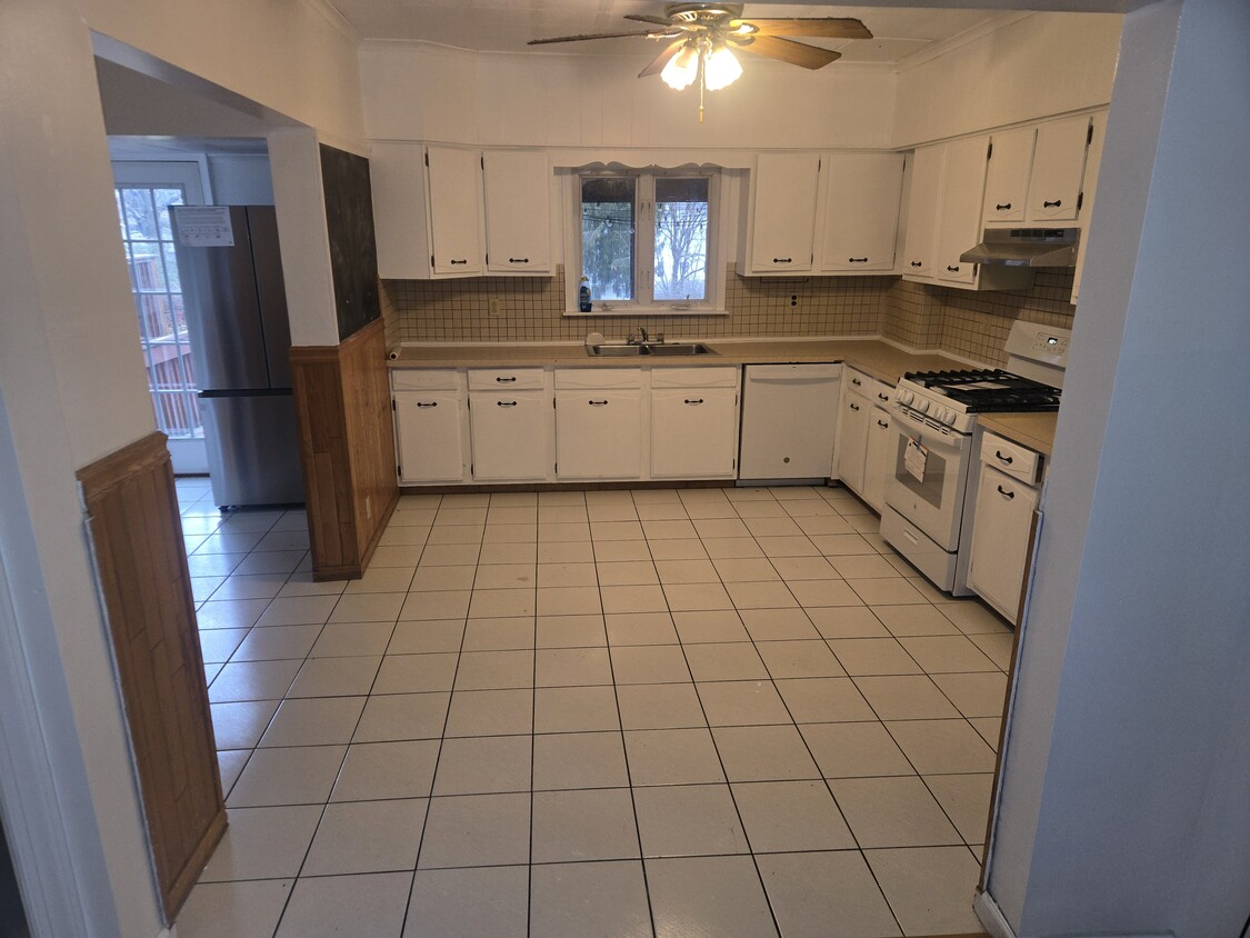 Foto principal - 1727 Monroe Ave