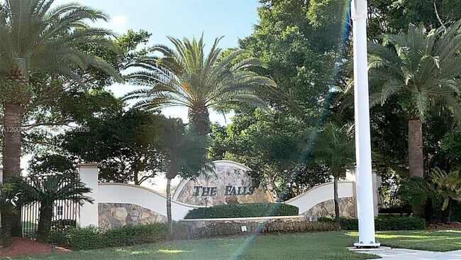 Foto del edificio - 756 Sand Creek Cir