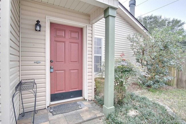 Foto del edificio - 6337 Langley Place Rd