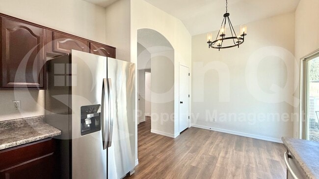 Building Photo - 34575 N Picket Post Dr