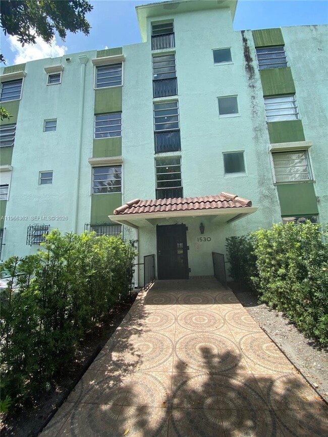 Foto del edificio - 1530 SW 2nd St