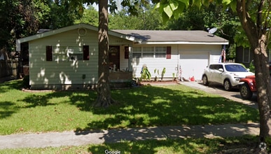 Building Photo - 1822 S 39th St