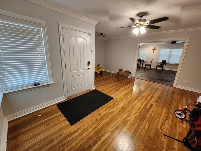 Foto del edificio - 5535 Berry Creek Dr