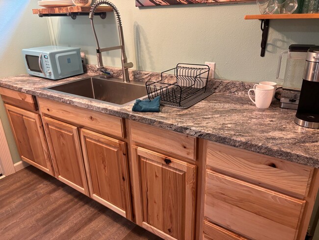 Photo - 1713 Northwestern Ave Apartment