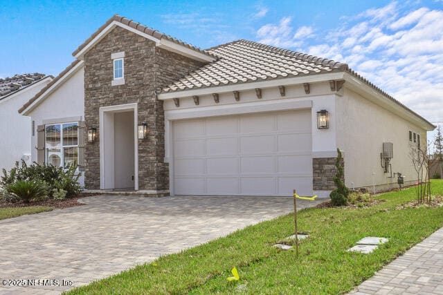 Building Photo - 12770 Valletta St