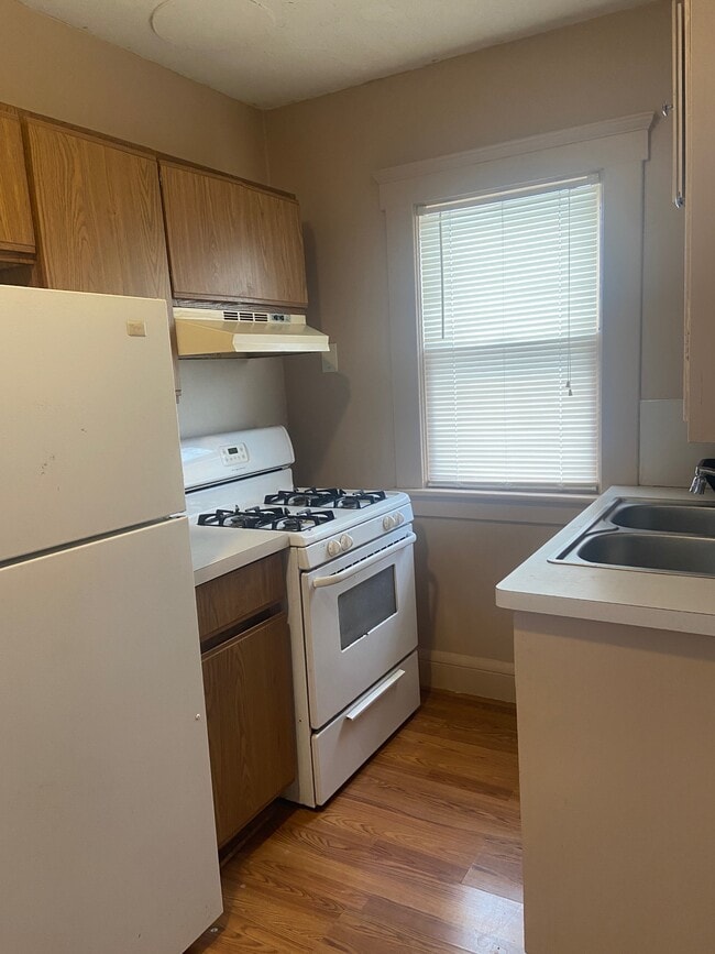 Foto del edificio - 757 Lawrence St