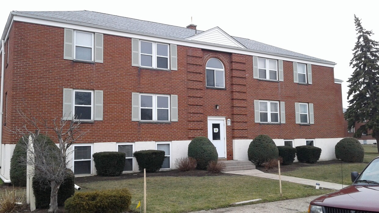 75 Linda Dr, Cheektowaga, NY 14225 Apartments in Cheektowaga, NY