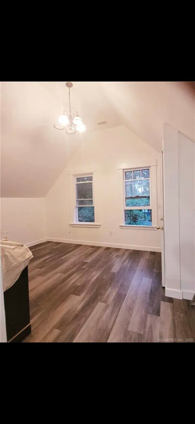 Foto del edificio - 23 Harding Pl