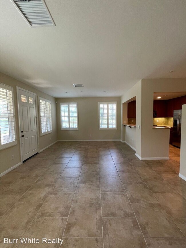 Building Photo - 3 br, 2.5 bath House - 119 Coral Rose