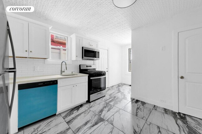 Foto del edificio - 209 Jefferson Ave