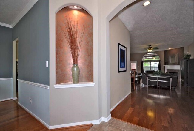Foto del edificio - 21114 Albany Park Ln