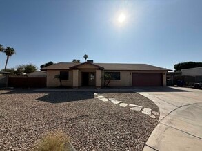 Building Photo - 1356 S 41st Ave