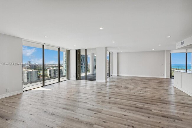 Foto del edificio - 19707 Turnberry Way