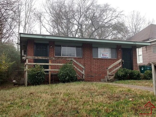 Building Photo - 1918 Ivy St