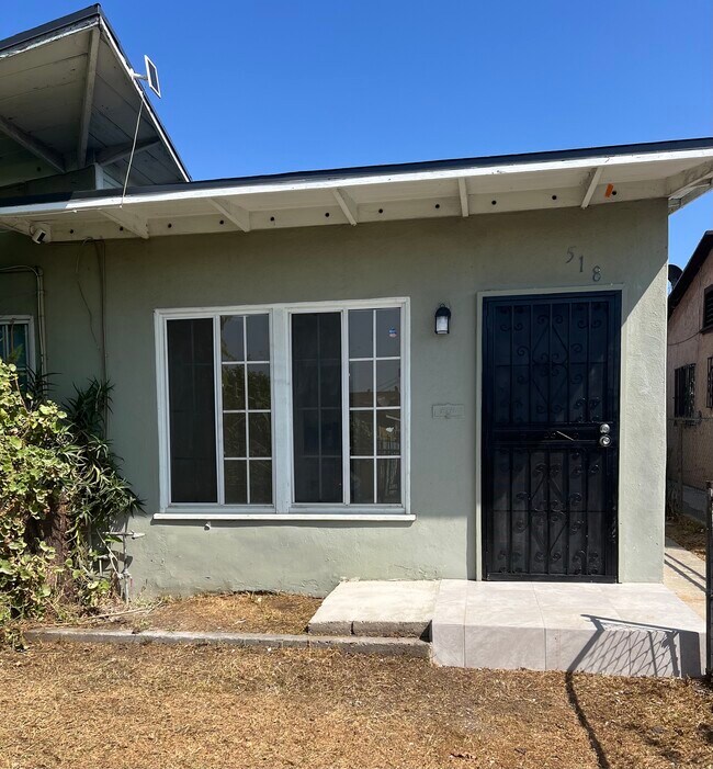 Foto del edificio - 518 Eastmont Ave