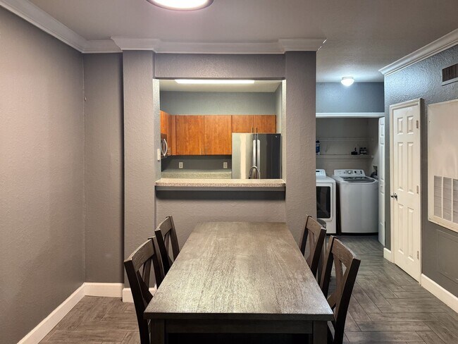 Foto del edificio - Corner Unit 2 bedroom 2 bathroom at The Grande Downtown