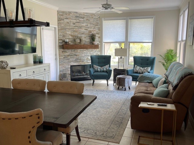 Family Room with View of Desert - 19777 N 76th St