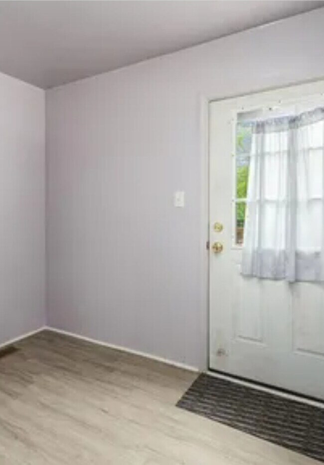 Foto del edificio - 6021 Engleman Ave