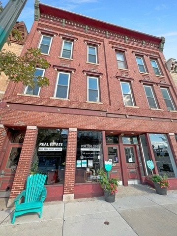 Building Photo - 934 S State St
