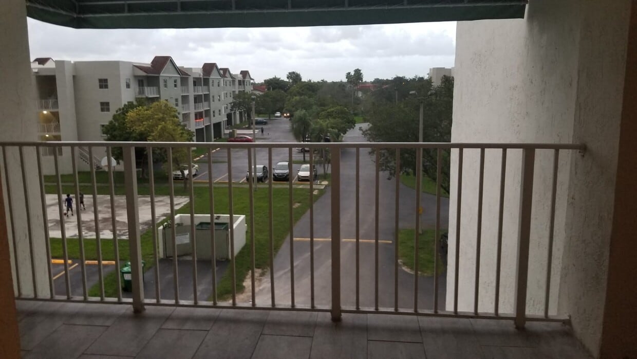 8240 SW 210th St Unit 313, Cutler Bay, FL 33189 Condo for Rent in