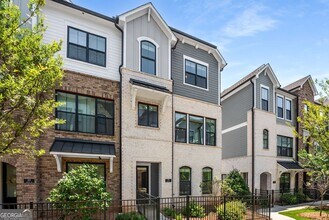 Building Photo - 455 Ashbury Dr