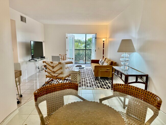 Foto del edificio - 1601 S Flagler Dr