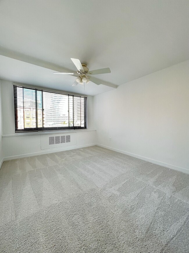 Foto del edificio - 1021 Arlington Blvd
